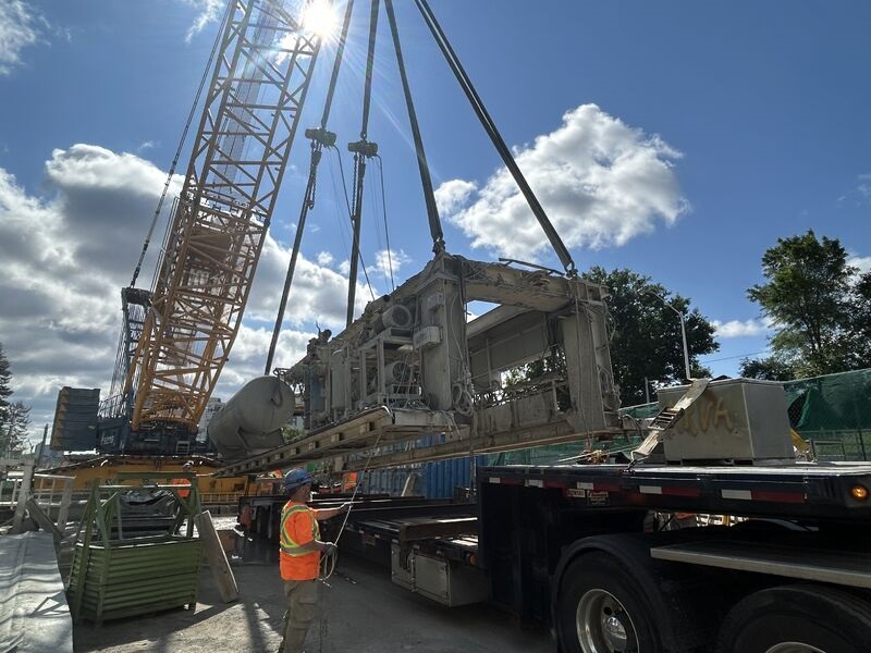 Sarens lifts TBMs from Eglinton Crosstown West Extension tunnel